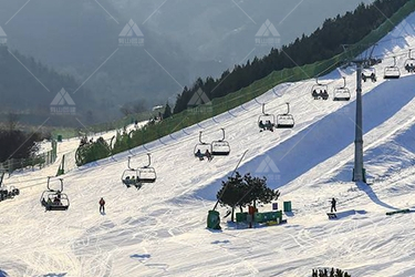 北京周边滑雪场哪个更适合户外团建活动？