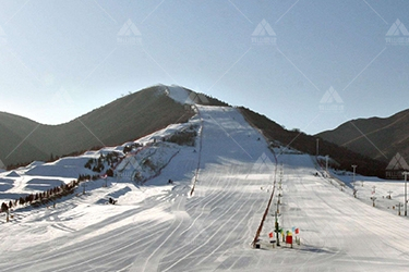 平谷滑雪场团建首选北京渔阳国际滑雪场！