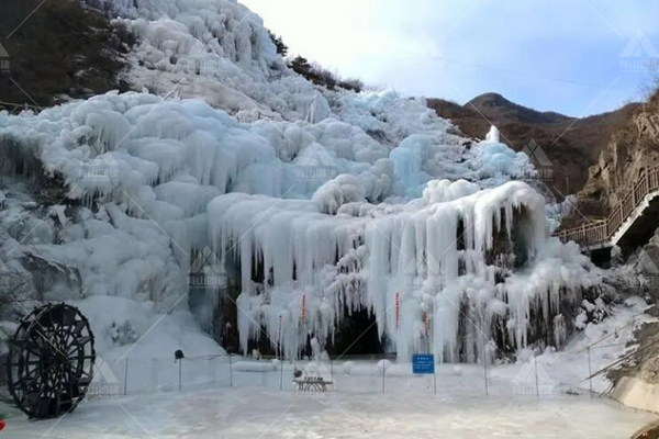 北京冬季团建：打卡网红白瀑寺和京西第一冰瀑——神泉峡冰瀑