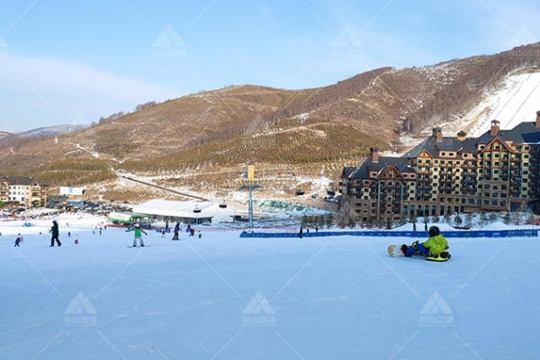 北美风情的四季全运营的滑雪度假小镇——太舞滑雪小镇
