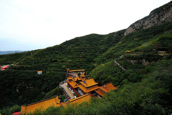 徒步团建：集自然、人文景观和佛教、历史文化于一体的团建圣地——圣泉山