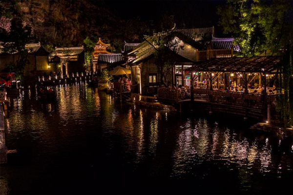古北水镇的夜景堪称北京一绝