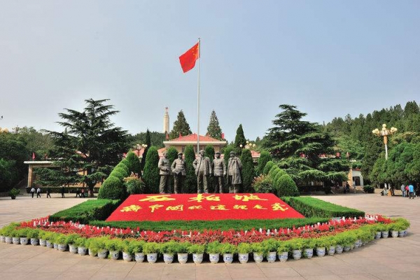 在北京哪些地方可以组织红色旅游团建活动呢？