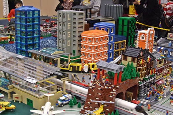 嗨!LEGO未来城市-一日创意乐高主题团建