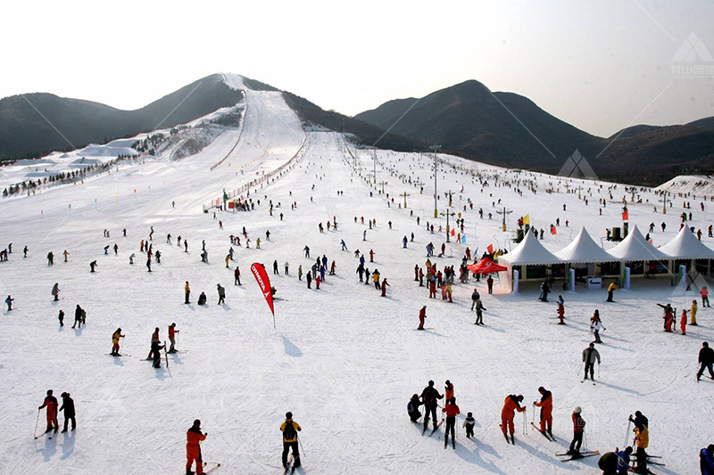 滑雪团建 北京渔阳国际滑雪场欢迎您的到来……_1