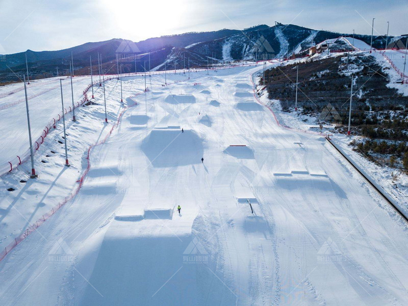 2020-2021雪世界滑雪场重装开板，欢迎来此滑雪团建！_1