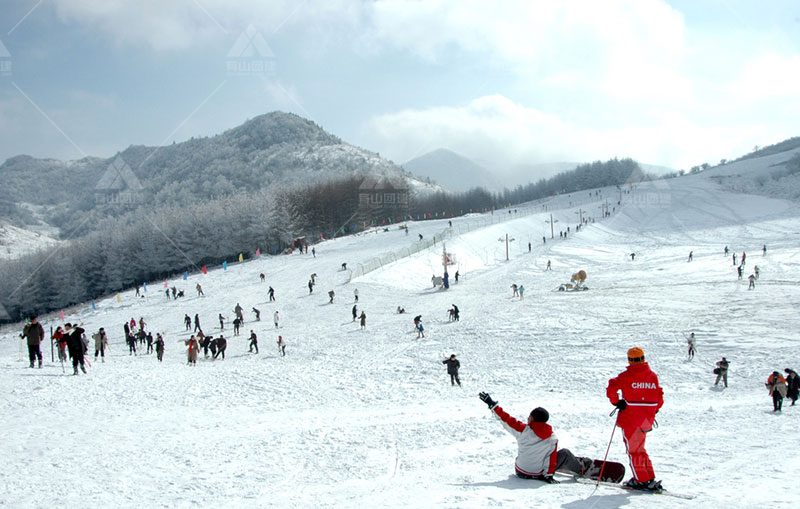 滑雪團建 聘請滑雪場教練不如邀請有山團建！_2