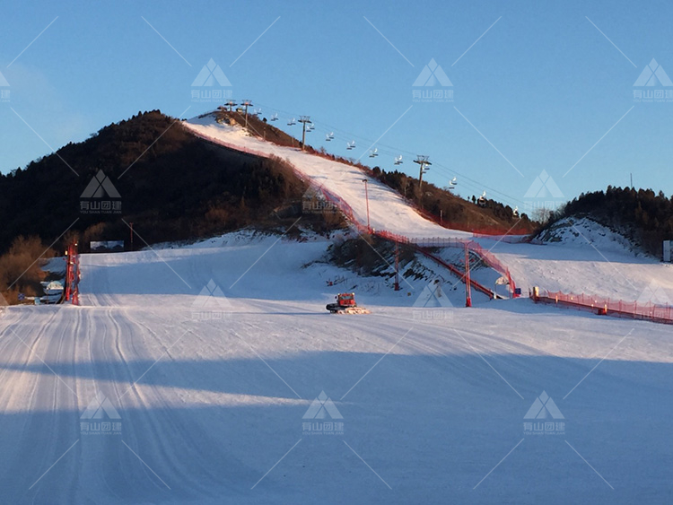 北京冬季团建：温泉滑雪必不可错过！_3