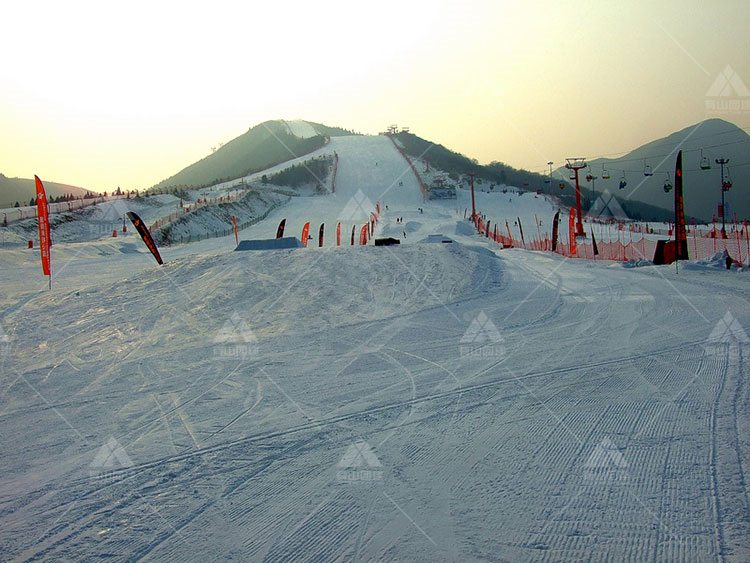 团建滑雪：在北京滑雪都有哪些好去处？_3
