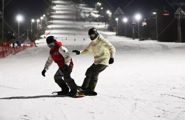 北京怀北国际滑雪场12月3日（周五）开启试滑啦！_2