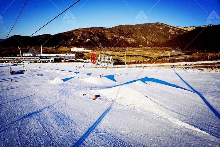 北京渔阳国际滑雪场全国首家封闭式单板公园_4