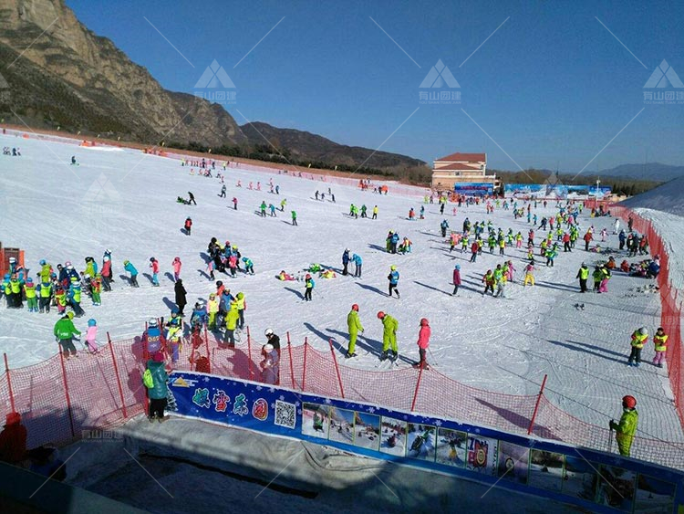 滑雪團(tuán)建：暢爽滑雪之旅盡在萬科石京龍滑雪場_3