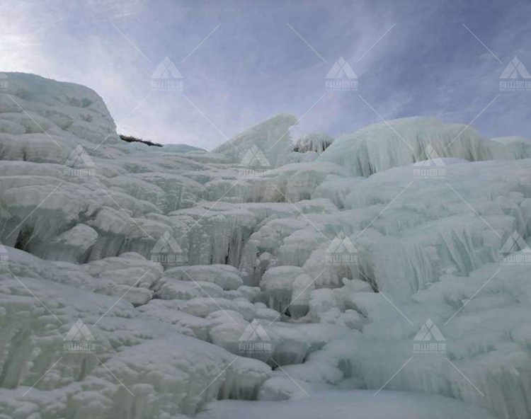 云瀑沟团建：白雪与冰山容合好像进入到溶洞美景！_4