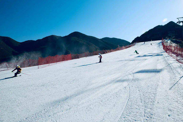 滑雪季 ！2022冬奥会！北京十家滑雪场地的攻略！_10
