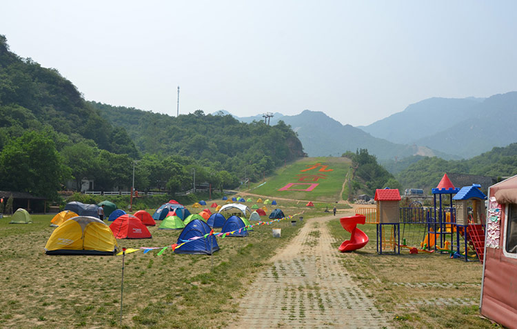 在北京哪里适合做野外露营团建拓展活动呢？_2