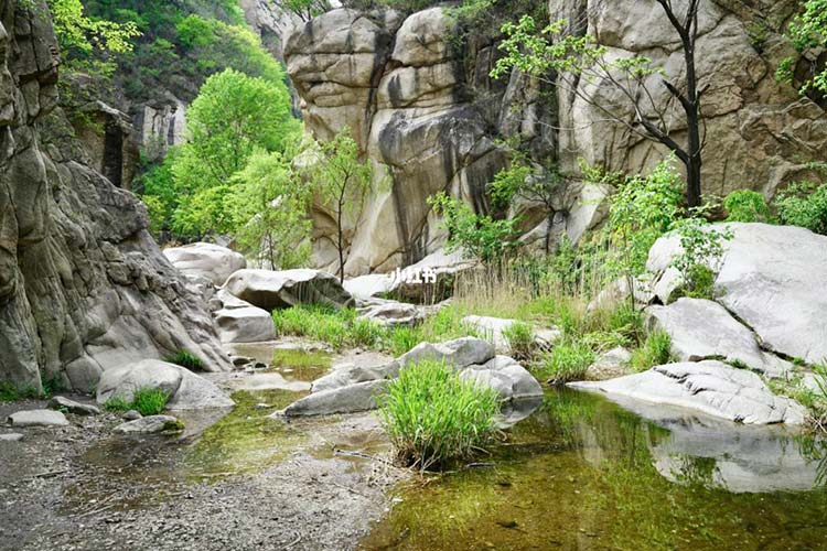 野外徒步团建拓展活动热门地点推荐——京北大峡谷_1